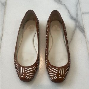 Diane Von Furstenberg Brown and White Flats